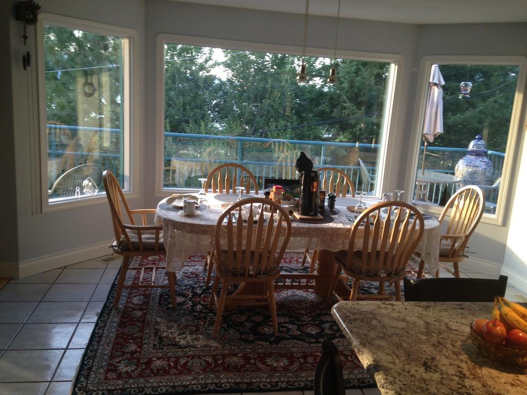 Eagle'S Nest B&B Lake Country Екстер'єр фото