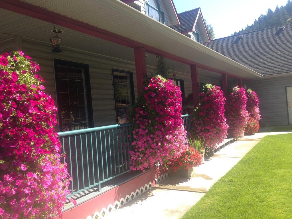 Eagle'S Nest B&B Lake Country Екстер'єр фото