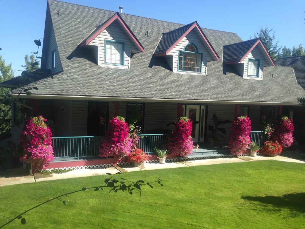 Eagle'S Nest B&B Lake Country Екстер'єр фото