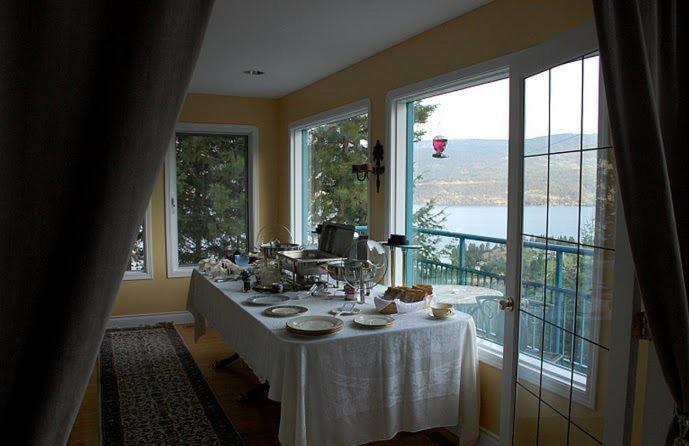 Eagle'S Nest B&B Lake Country Екстер'єр фото